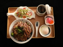 日式烤肉饭加盟代理 高利润就是不一