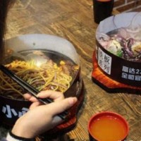 开家铁板牛扒饭连锁店大概成本要多少?