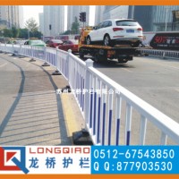 苏州本地城市道路护栏厂家 锌钢道路护栏订制 龙桥